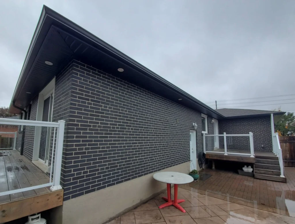 Eavestrough replacement mississauga