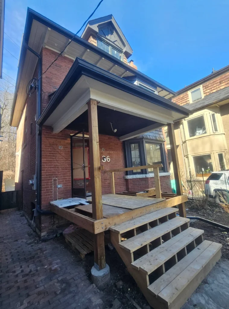 Eavestrough replacement Toronto