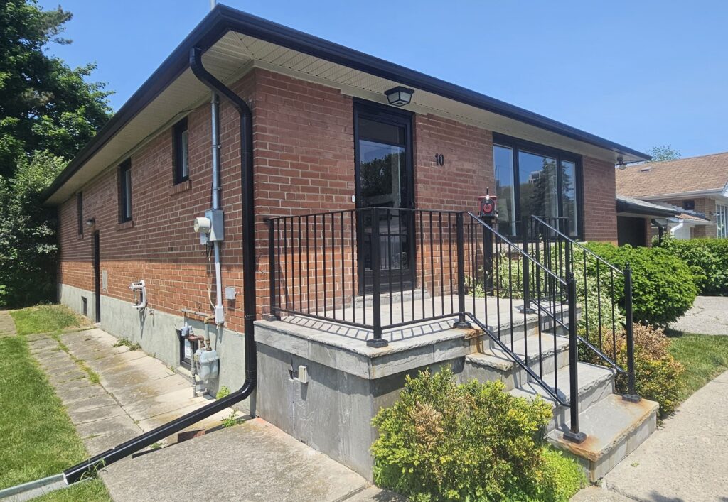 Downspout repair Toronto