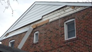 failing siding in toronto repair 1 scaled 1