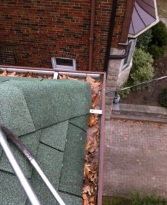 leaking eavestrough repair mississauga 1.jpg 1