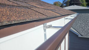 proper eavestrough installation details.jpg