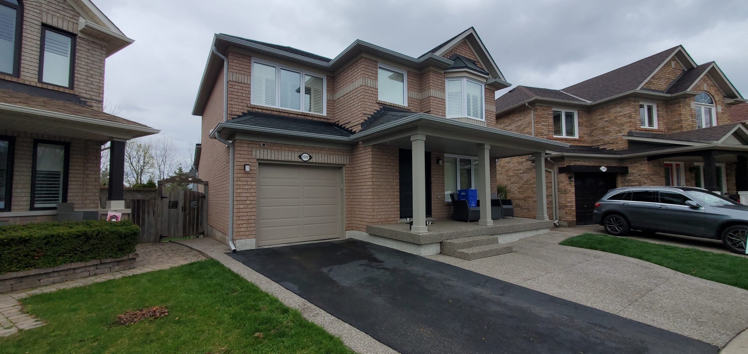 Eavestrough and downpipes completed on residential home in Toronto.